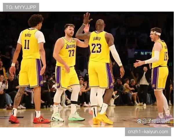 湖人用首轮签换罗伯特威廉姆斯 570万签洛佩斯补强内线